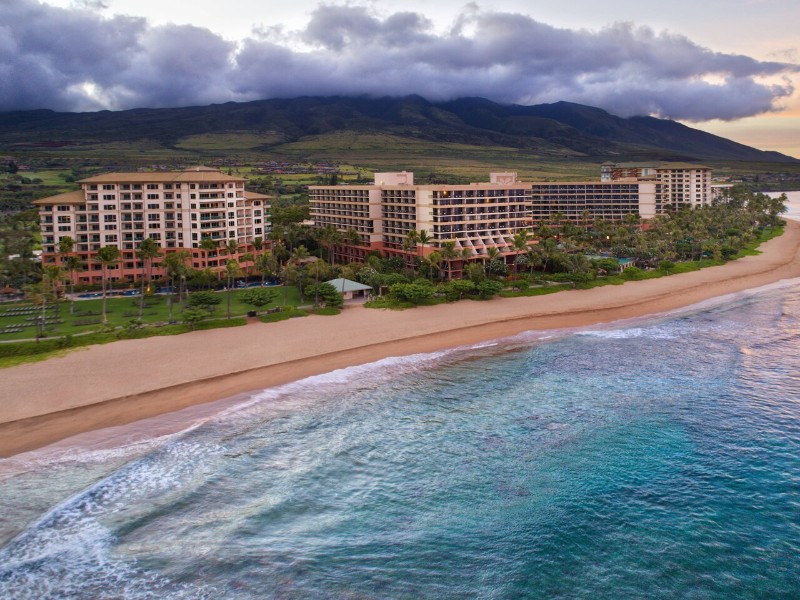 9 Most Affordable Beach Resorts in Hawaii (Budget Friendly!) – Trips To ...