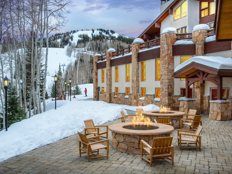 Top 16 Mountain Lodges For A Winter Wonderland Getaway Trips To Discover