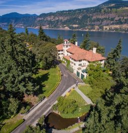 aerial view of Columbia River Gorge Hotel & Spa