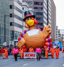 inflatable turkey thanksgiving day parade float