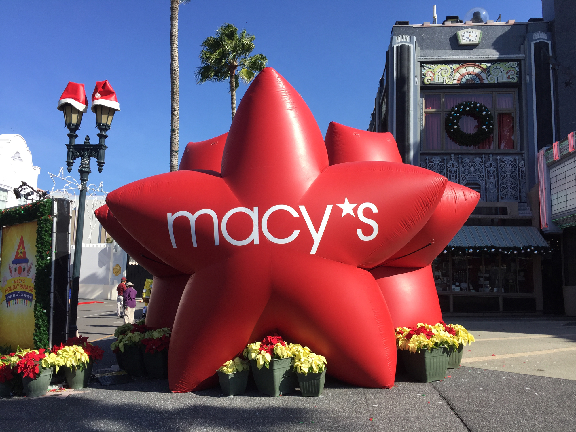 Universal’s Holiday Experience featuring Macy’s Balloons
