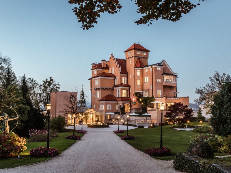 Hotel Schloss Mönchstein