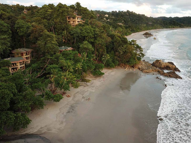 Arenas del Mar Beachfront & Rainforest Resort