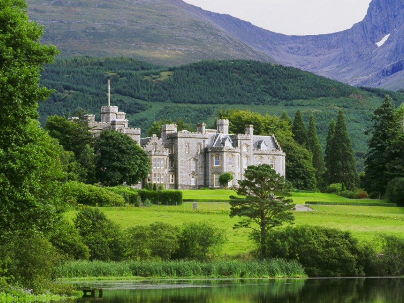 Inverlochy Castle