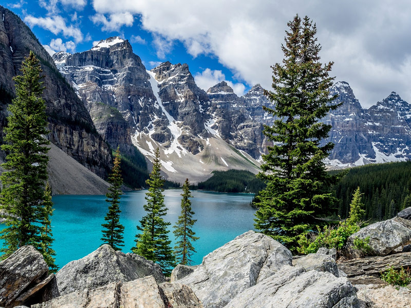 Moraine Lake, Banff, Alberta, Canada