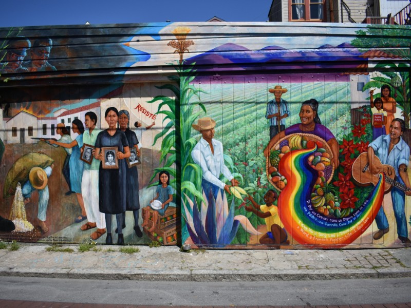 Balmy Alley murals