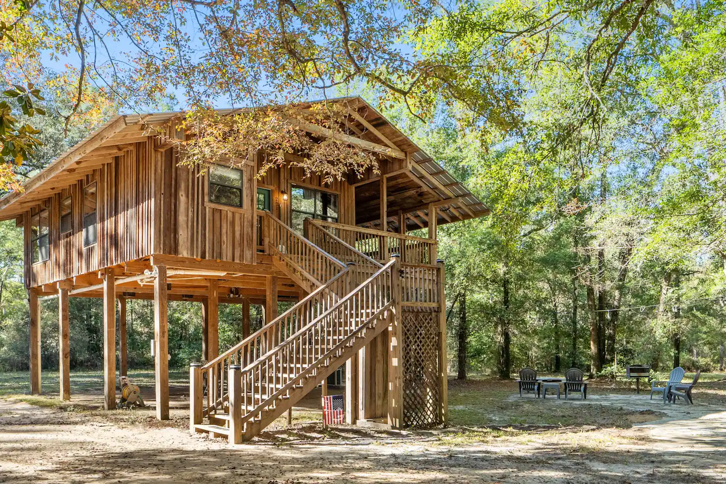 Peaceful Cabin Near PCB and 30A