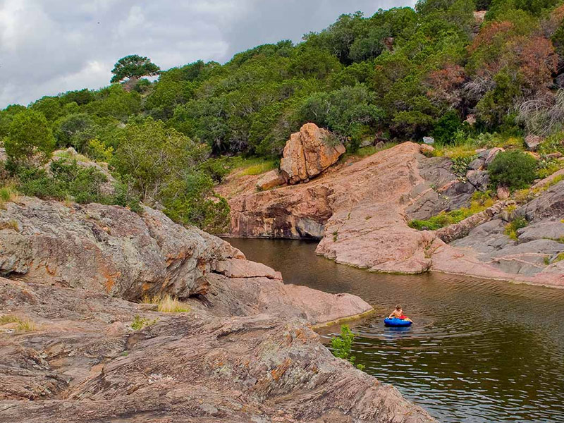 Devil's Waterhole, Texas