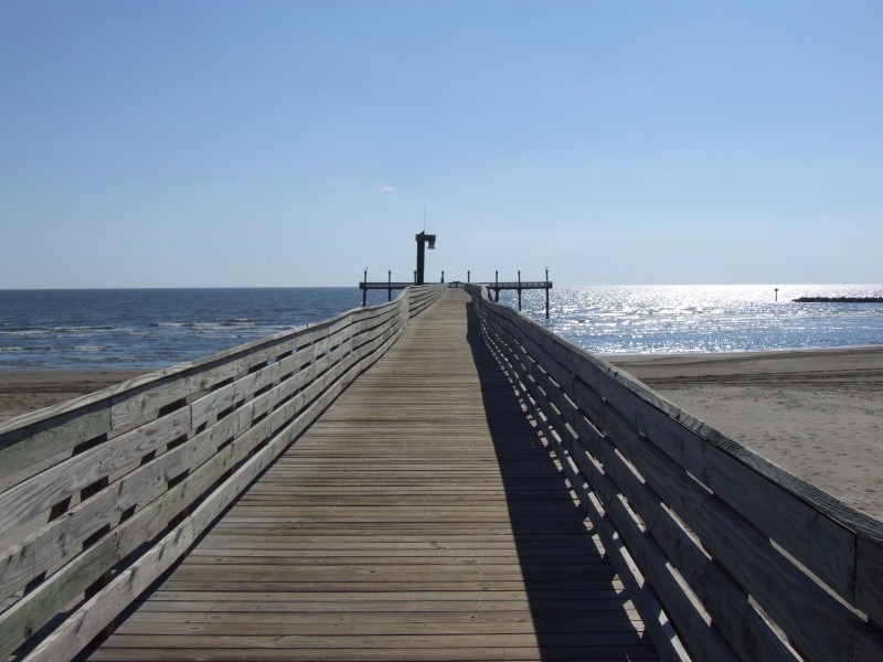 Fishing pier, Grand Isle