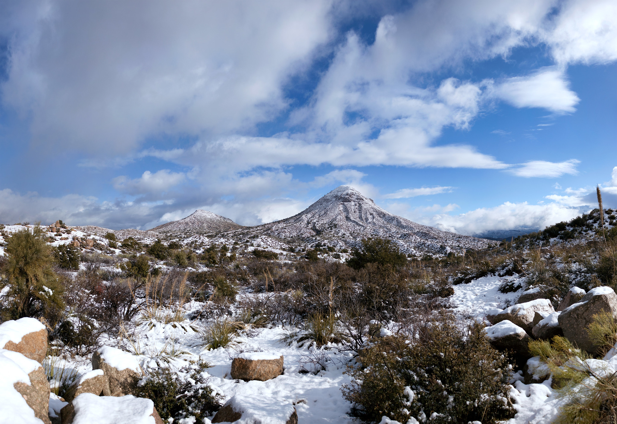 Mountains between Globe, Arizona and Roosevelt Lake.