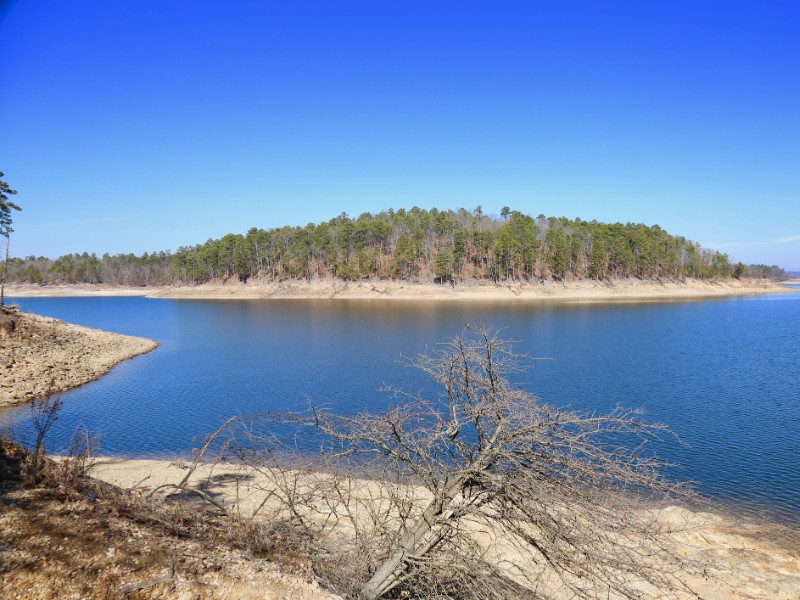 Broken Bow Lake