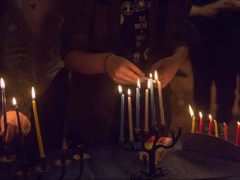 Keshet's Boston Community Hanukkah Party