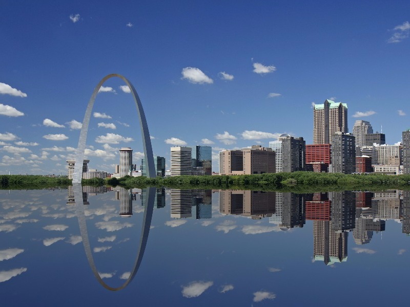 Gateway Arch monument 