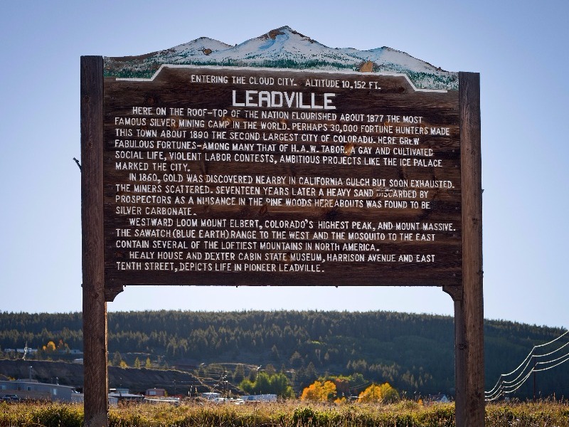 Leadville welcome sign