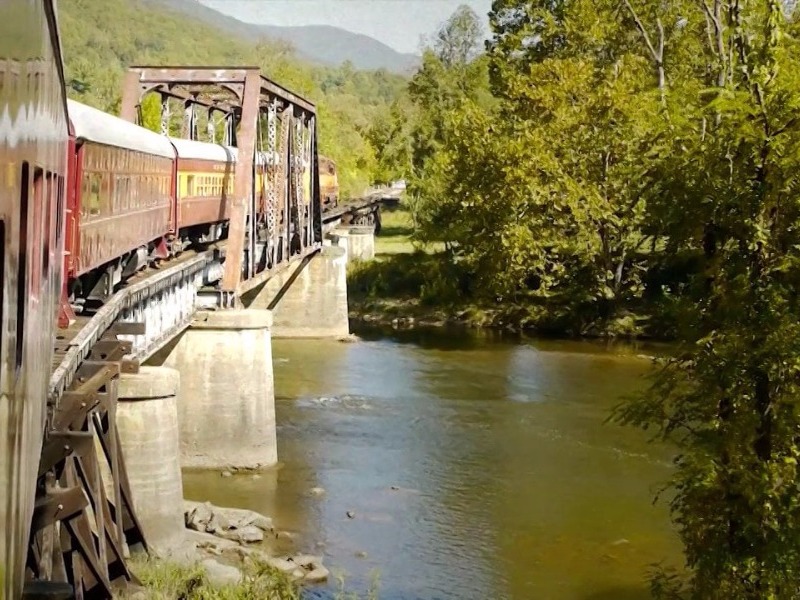 Great Smoky Mountains Railroad