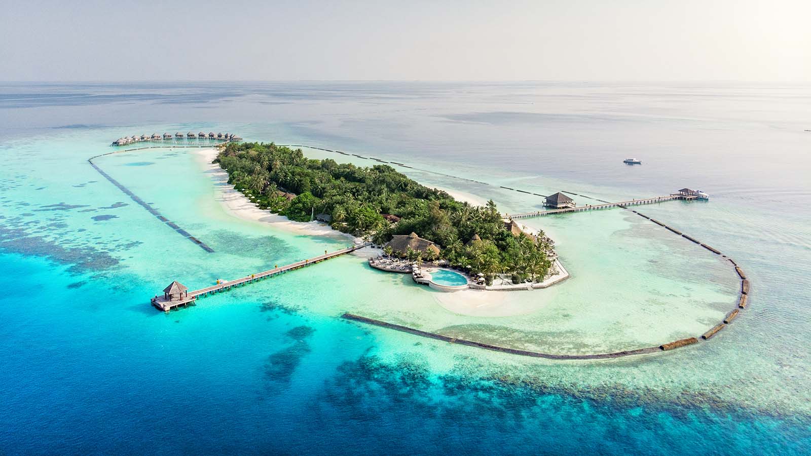 Komandoo Maldives Island Resort