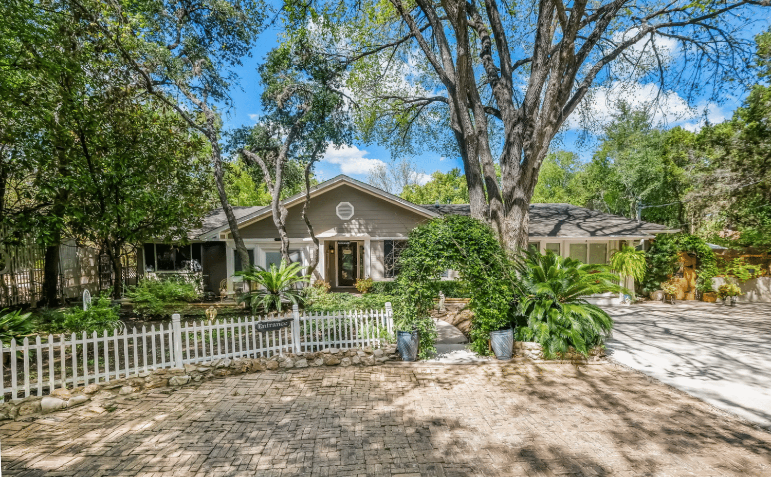 Lamb's Rest Inn, New Braunfels