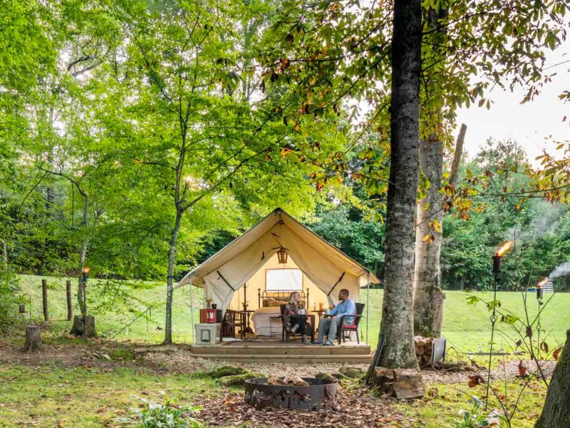 Smoky Mountain Glamping - NC Creekside Tent