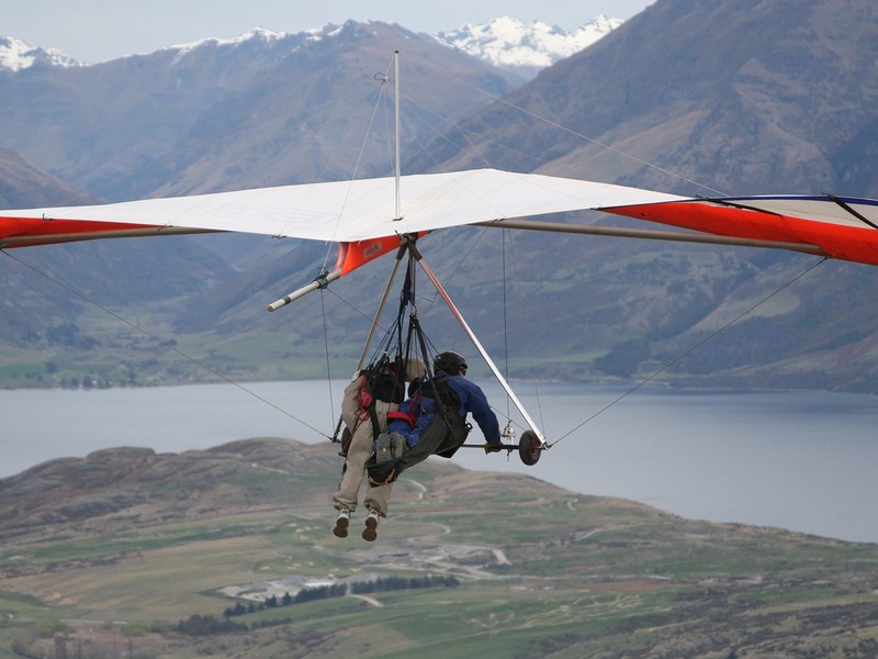 Hang gliding in Queenstown, New Zealand