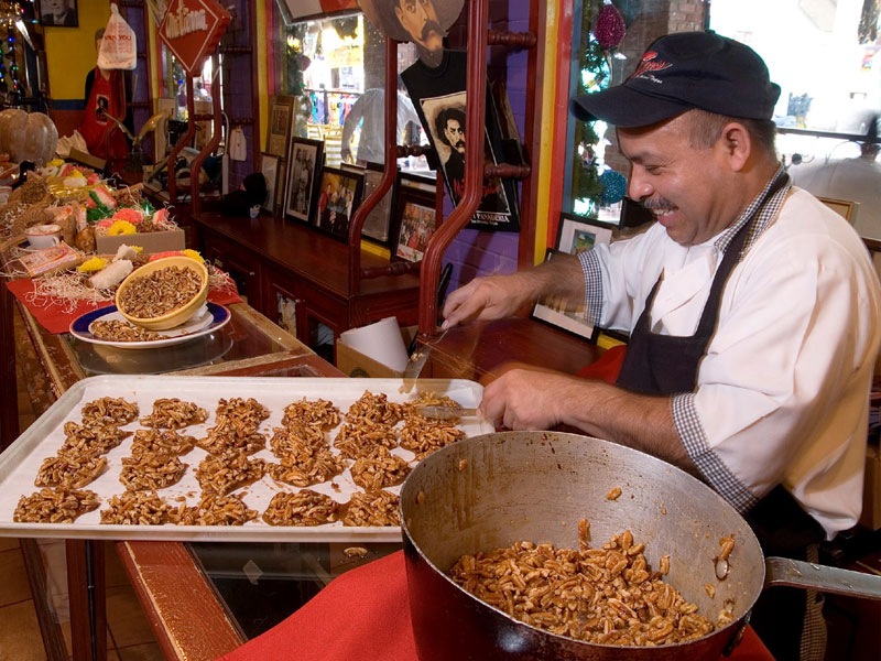 Mi Tierra Cafe & Bakery