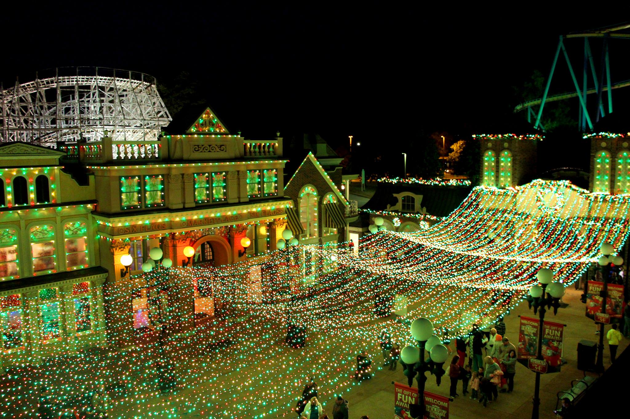 Holiday in the Park At Six Flags