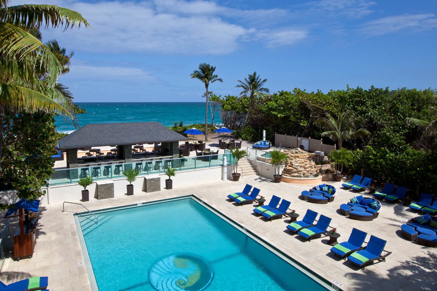 Jupiter Beach Resort & Spa