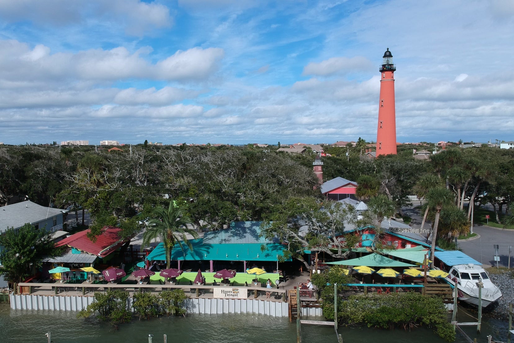 Hidden Treasure Tiki Bar & Grill, Port Orange