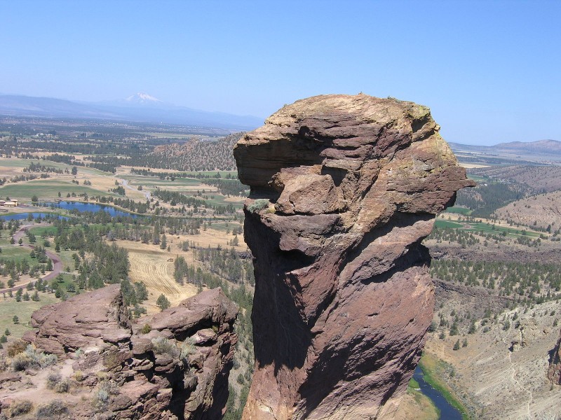 Monkey Face rock, Bend