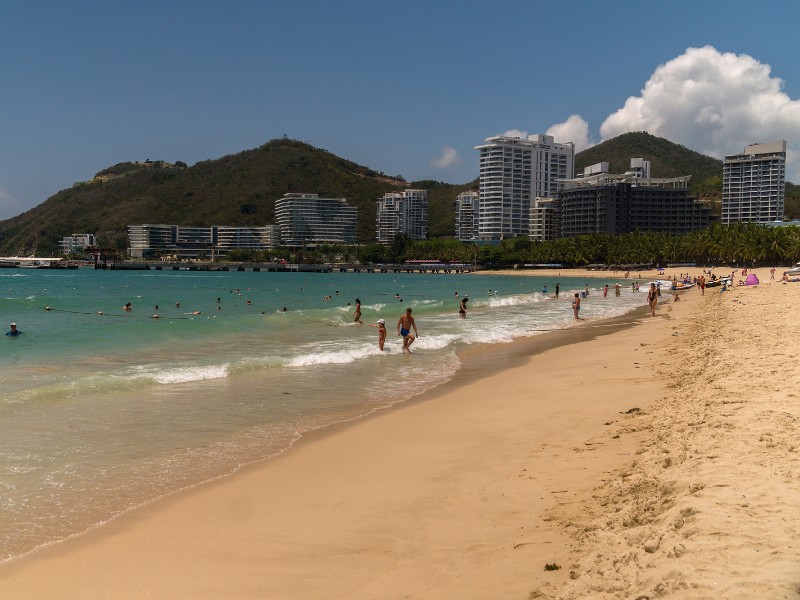 Picturesque beach in Sanya