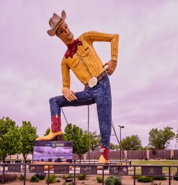 Big Texan statue in texas