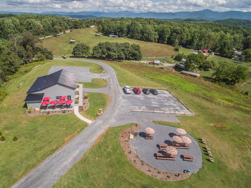 Great Valley Farm Brewery is located right in the middle of a beautiful vineyard.