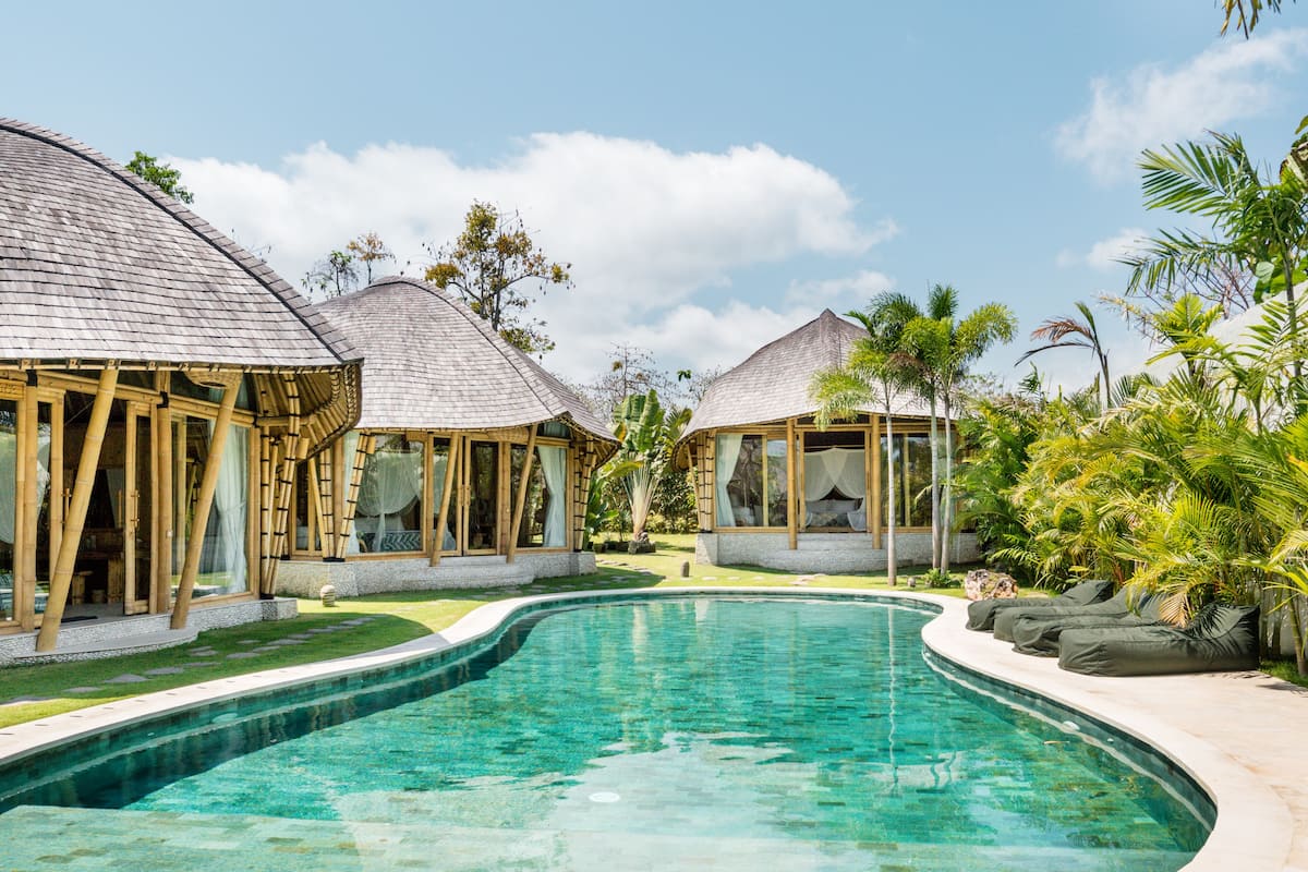 Recharge in a Bamboo Hut Villa by Bingin Beach