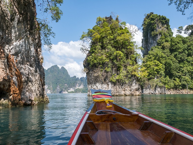 Lake Khao Sok, National Park Khao Sok, Thailand