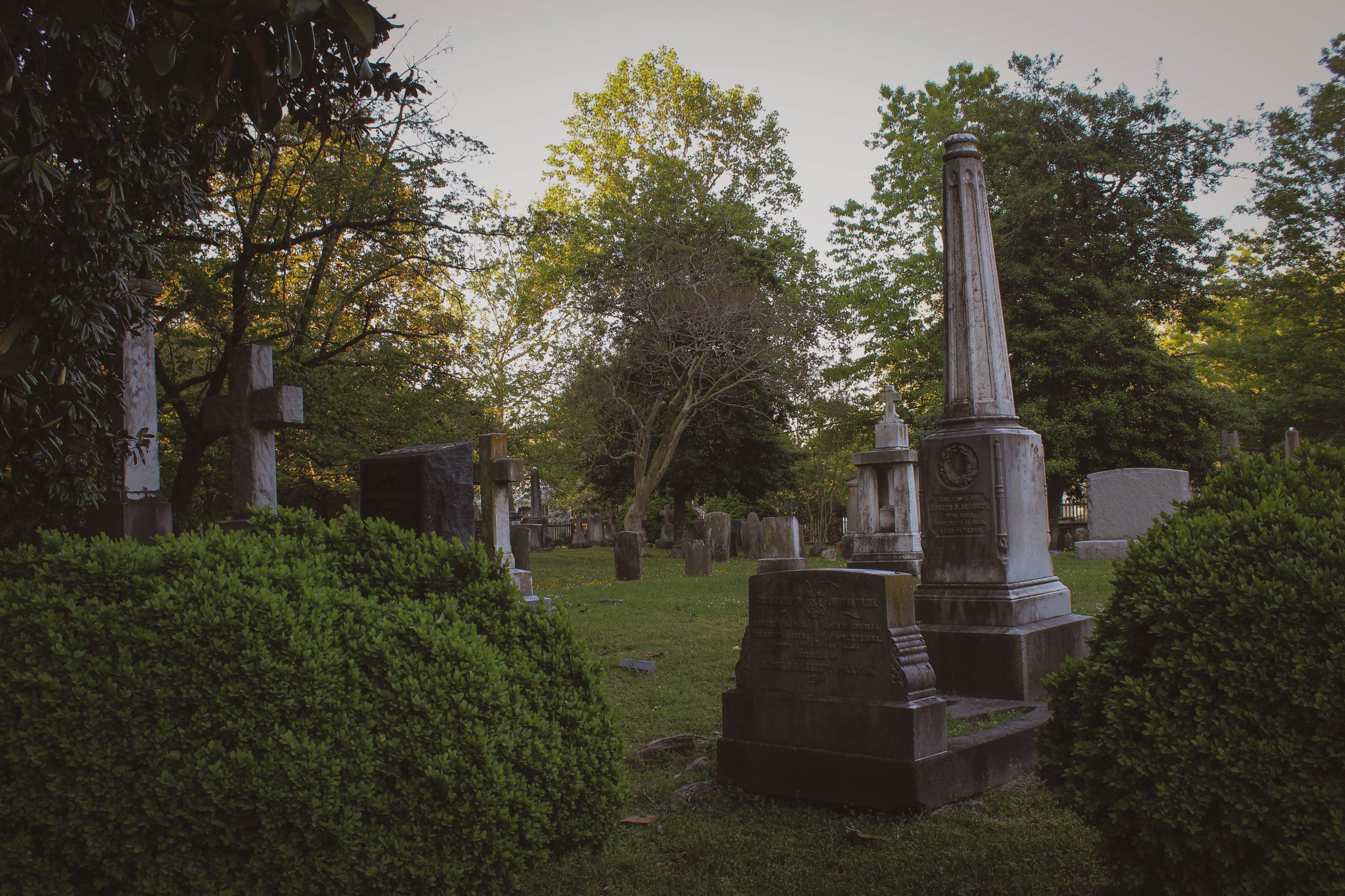 St. Paul`s Episcopal Church and Historic Graveyard