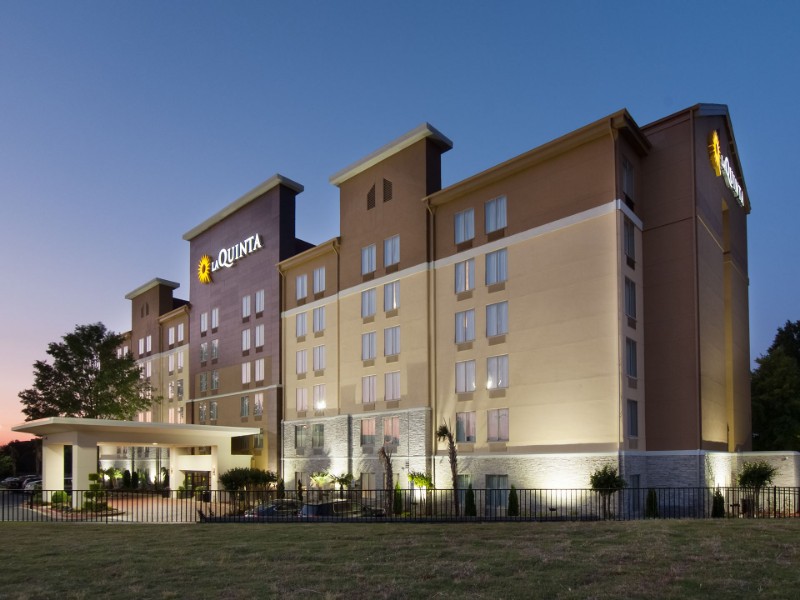 La Quinta Inn & Suites Atlanta Airport North