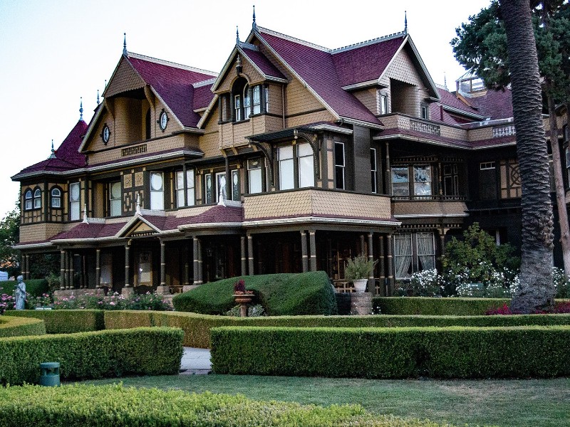 Winchester Mystery House