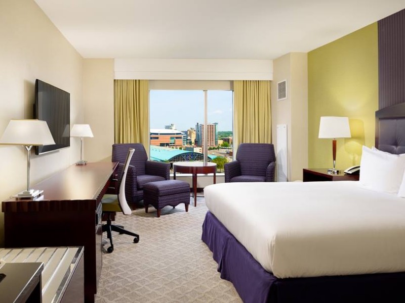 Modern guest rooms and easy access to uptown's most popular attractions