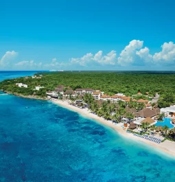 ocean along beach at sunscape cozumel