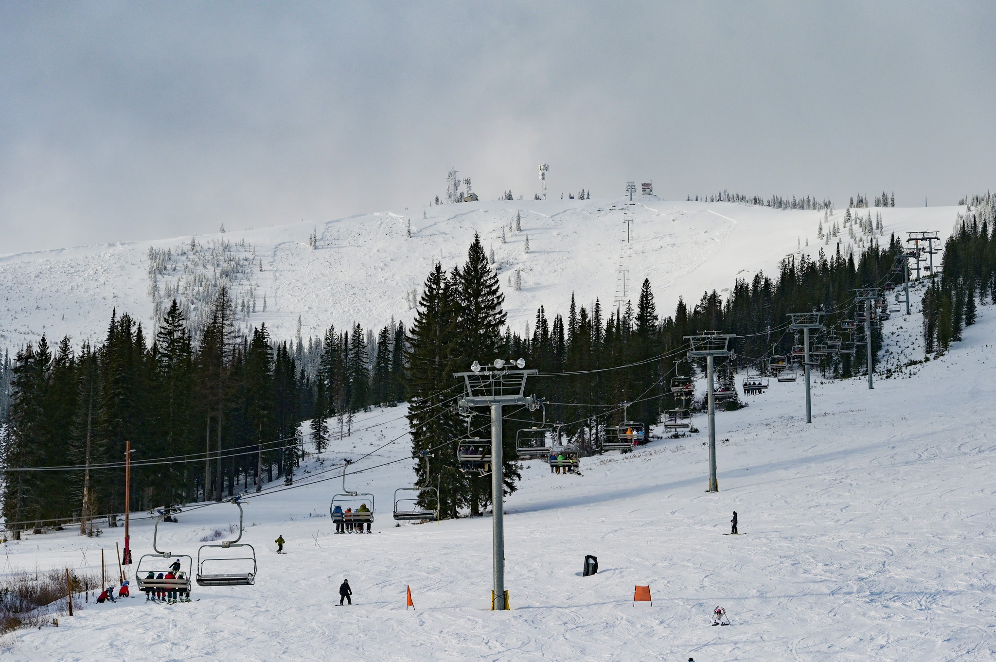 Chairlift and beginner run at Schweitzer