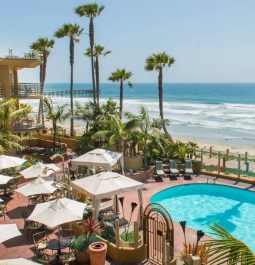 outdoor pool at Pacific Terrace Hotel