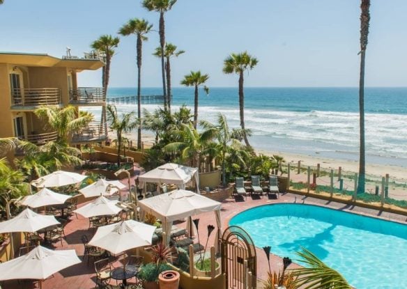 outdoor pool at Pacific Terrace Hotel