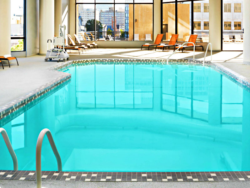 Pool at Memphis Sheraton