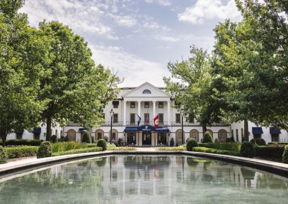 exterior of The Williamsburg Inn