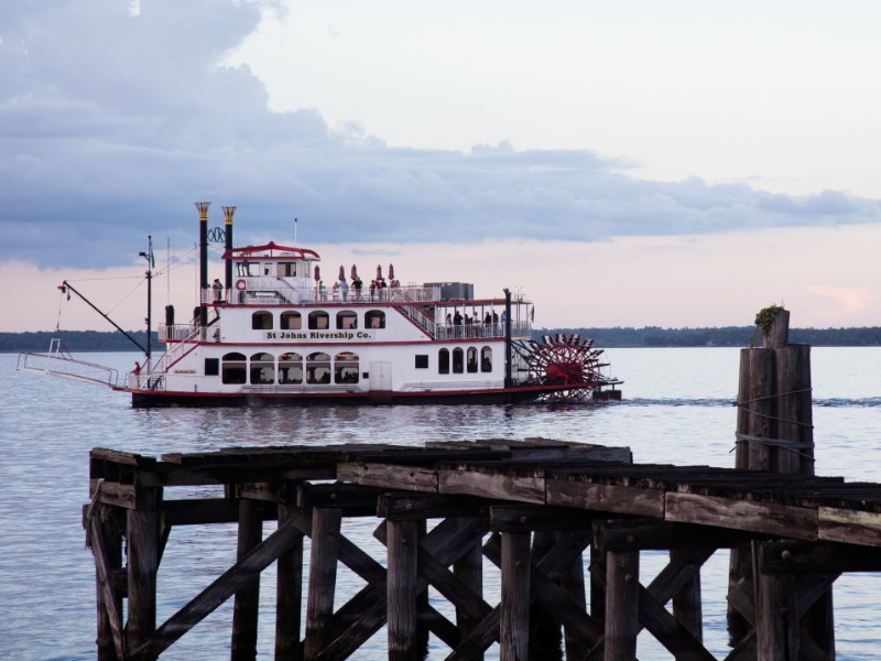 Cruise on St. Johns Rivership Co