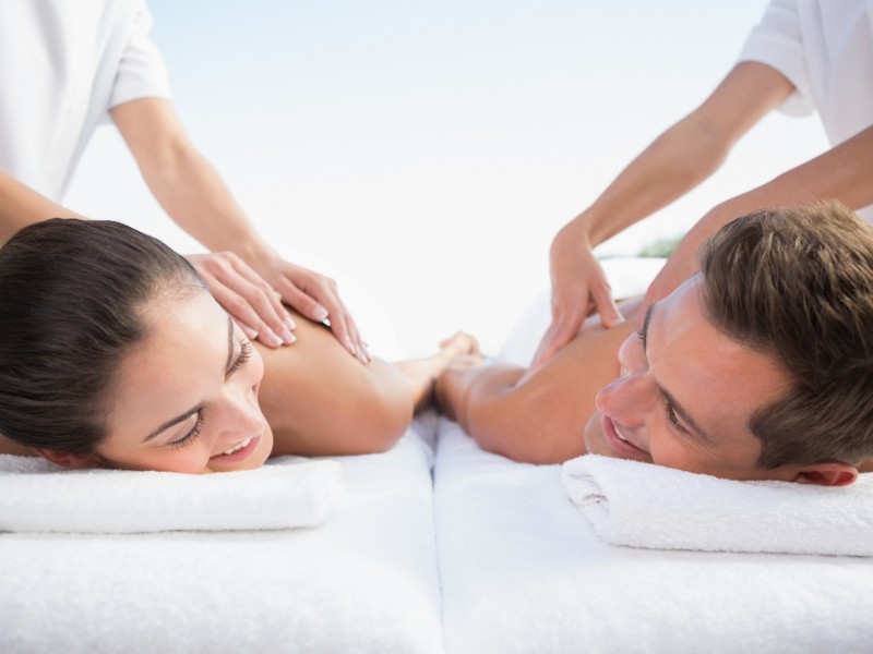 Couples massage