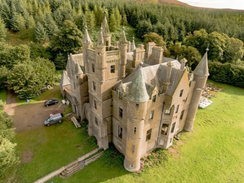 Balintore Castle, Angus, Scotland Airbnb