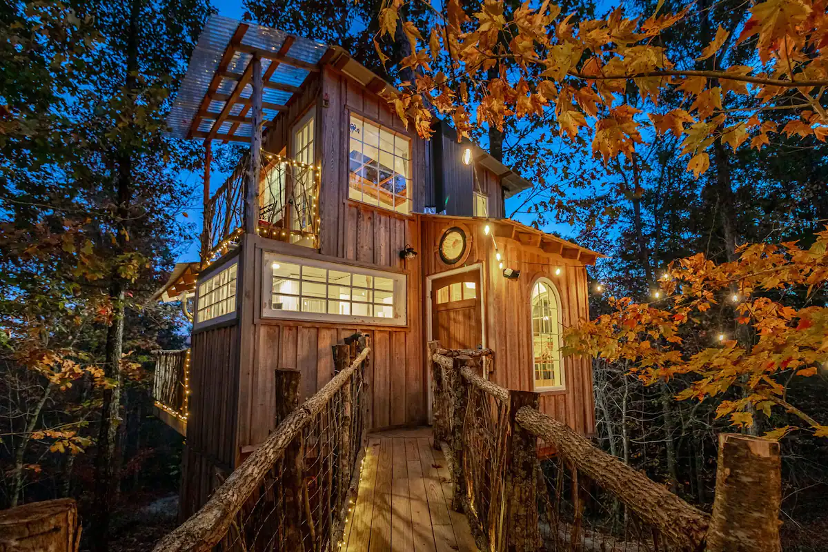 Whippoorwill Retreat Treehouse