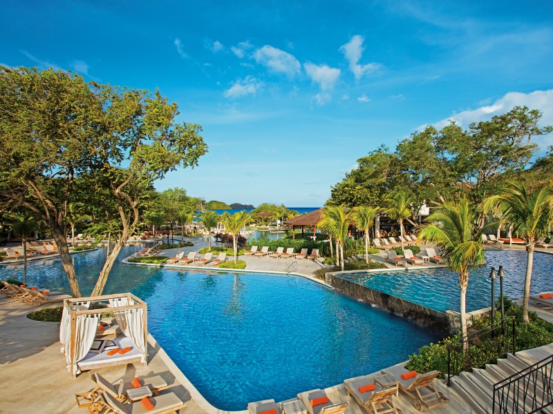 Pool at Dreams Las Mareas beach resort in Costa Rica