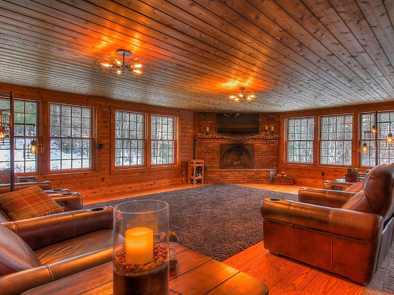 The Red Brick Retreat, Londonderry, Vermont Airbnb