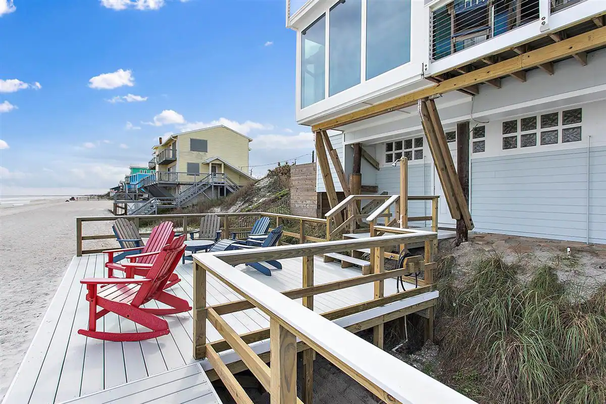 20 Best Beachfront Airbnbs In The United States (Updated 2024) – Trips ...